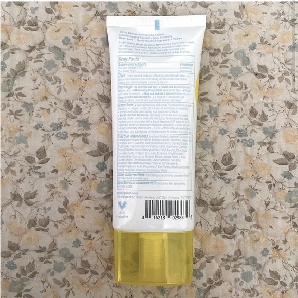 Supergoop! • PLAY Mineral Lotion Sunscreen SPF 50 with Green Algae 3.4 oz #0285 - Picture 2 of 3
